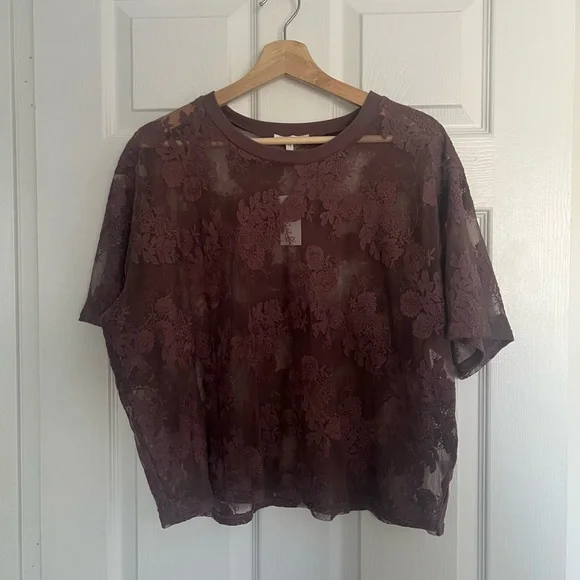 Floral Embroidered Mesh Short Sleeve Top - Picture 2 of 10